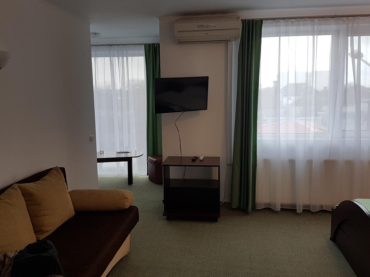 Pension Yasmine Тимишоара Экстерьер фото